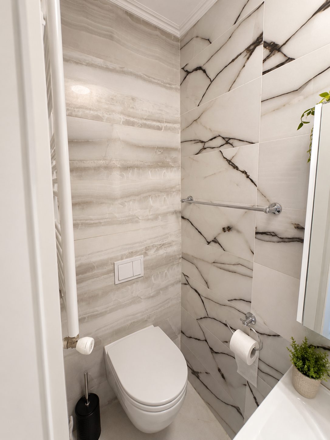 Baie cu finisaje din marmură, AFY Boutique Apartments